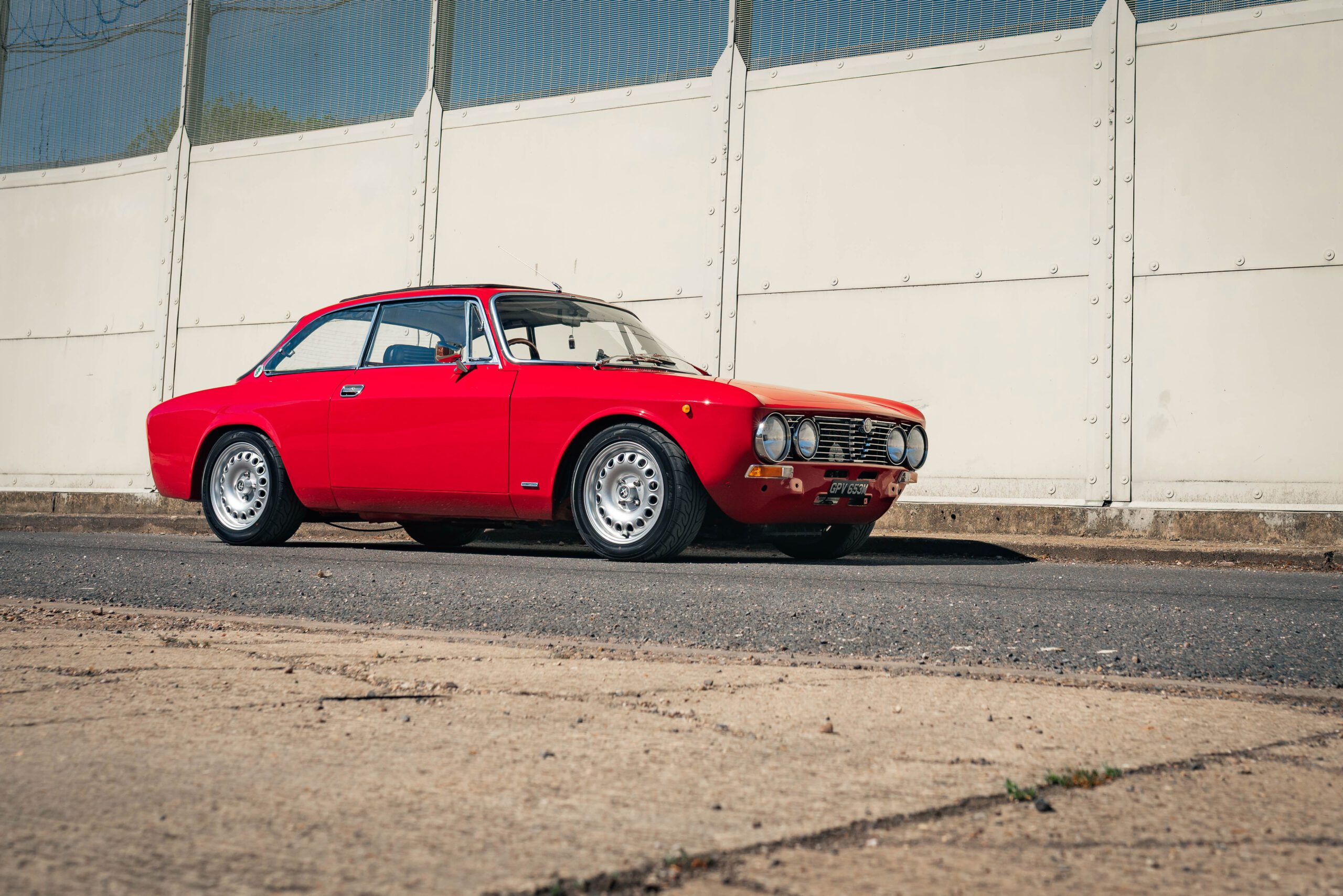 2000 GTV - Car-Iconics