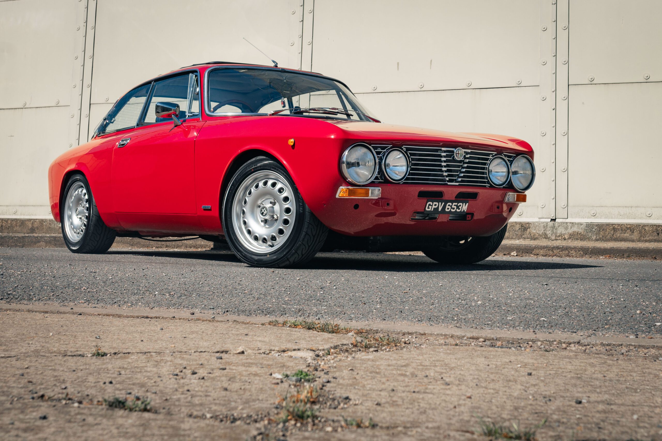 2000 GTV - Car-Iconics