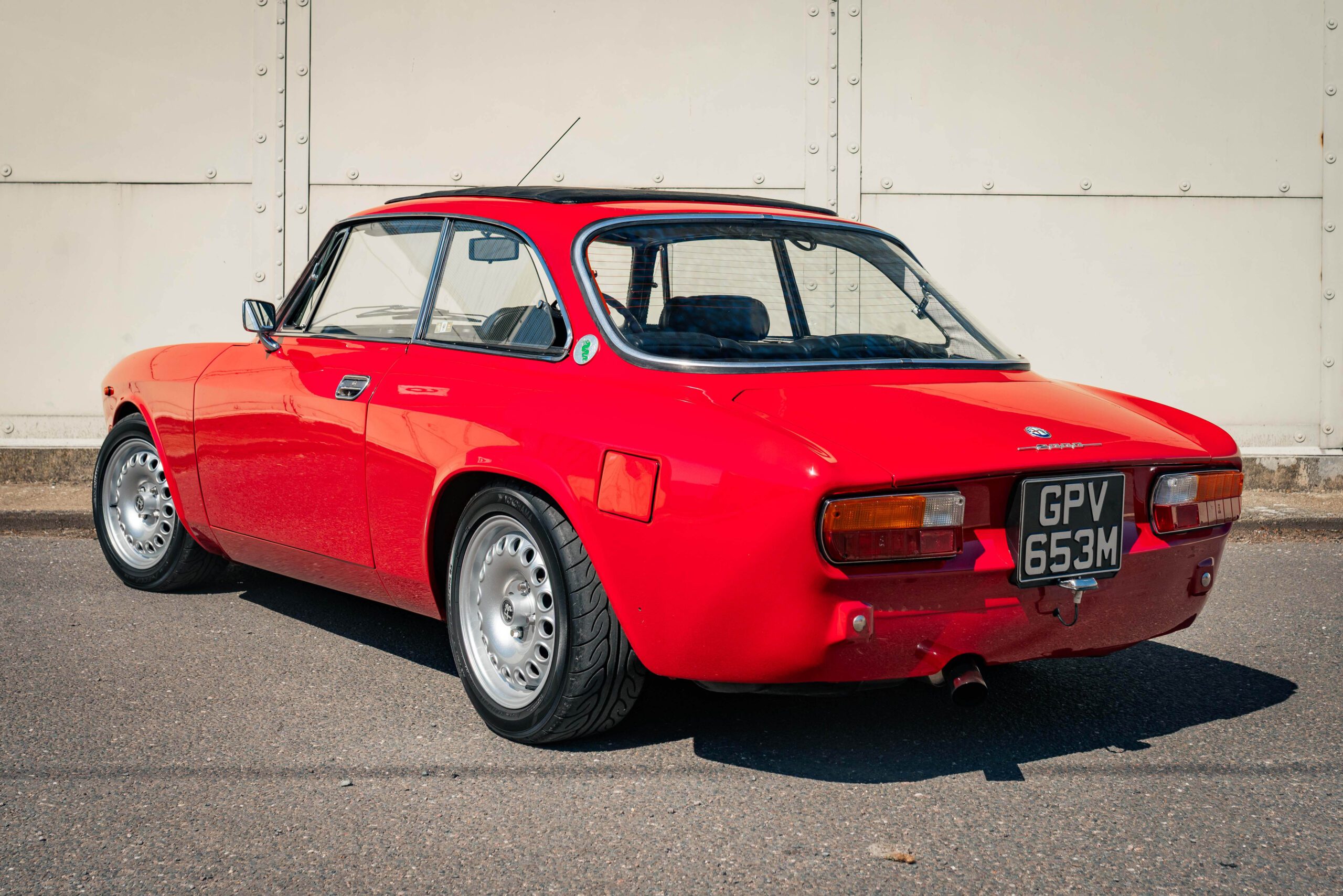 2000 GTV - Car-Iconics